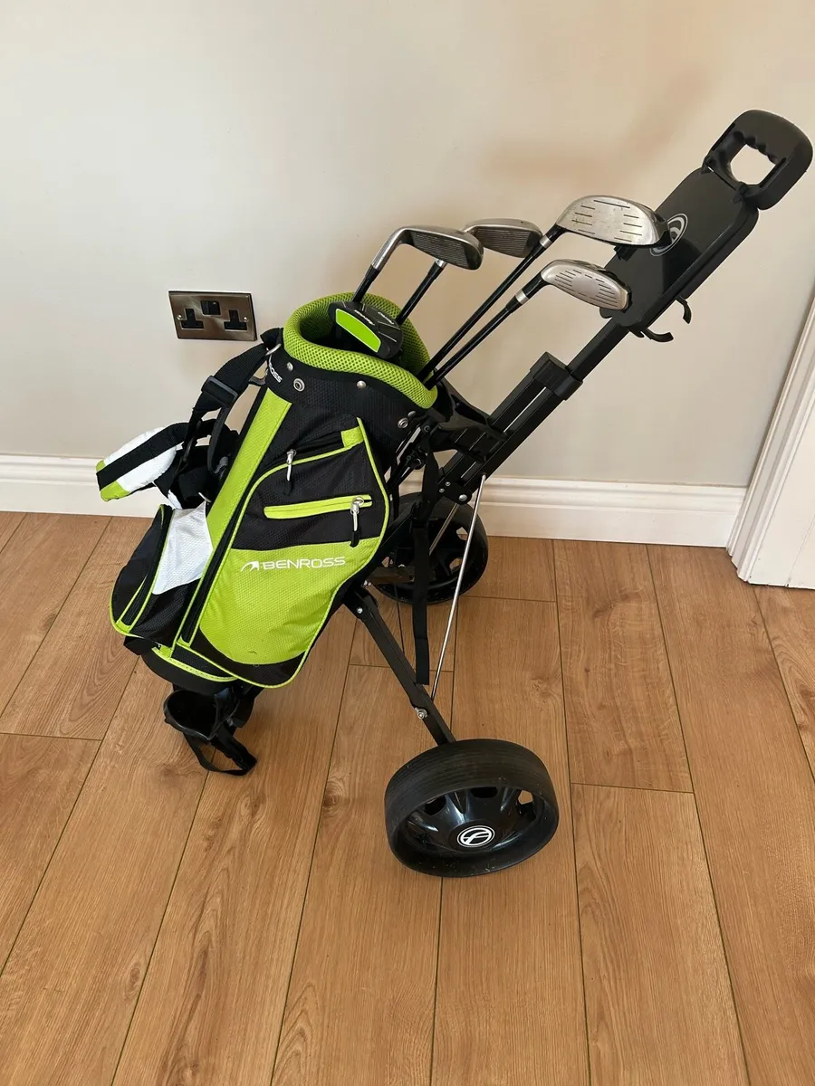 Junior Golf clubs - Image 1