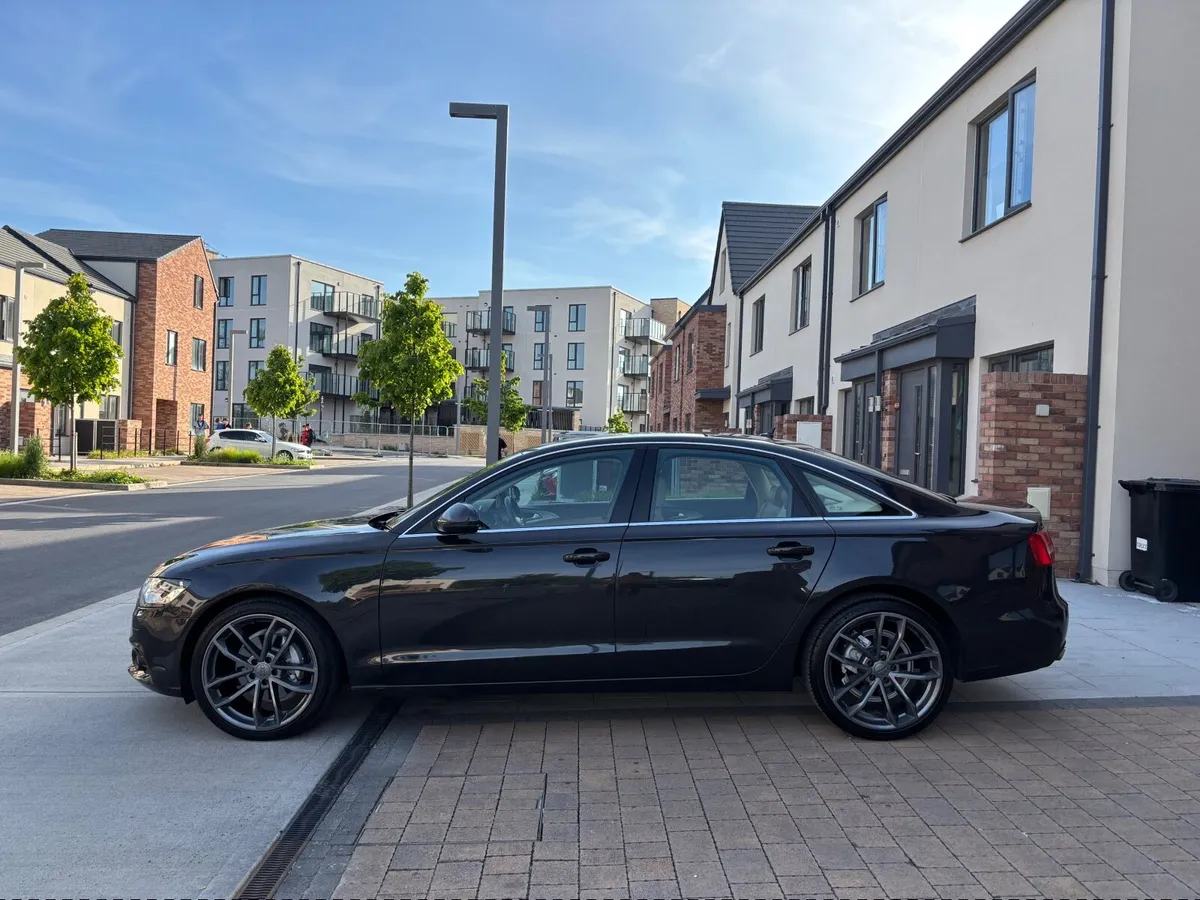 Audi A6 2012 - Image 2