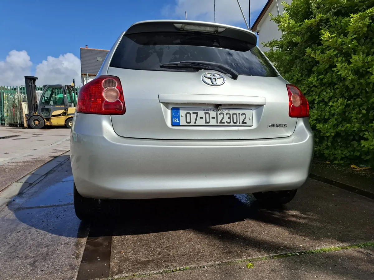 Toyota Auris 2007 automatic - Image 3