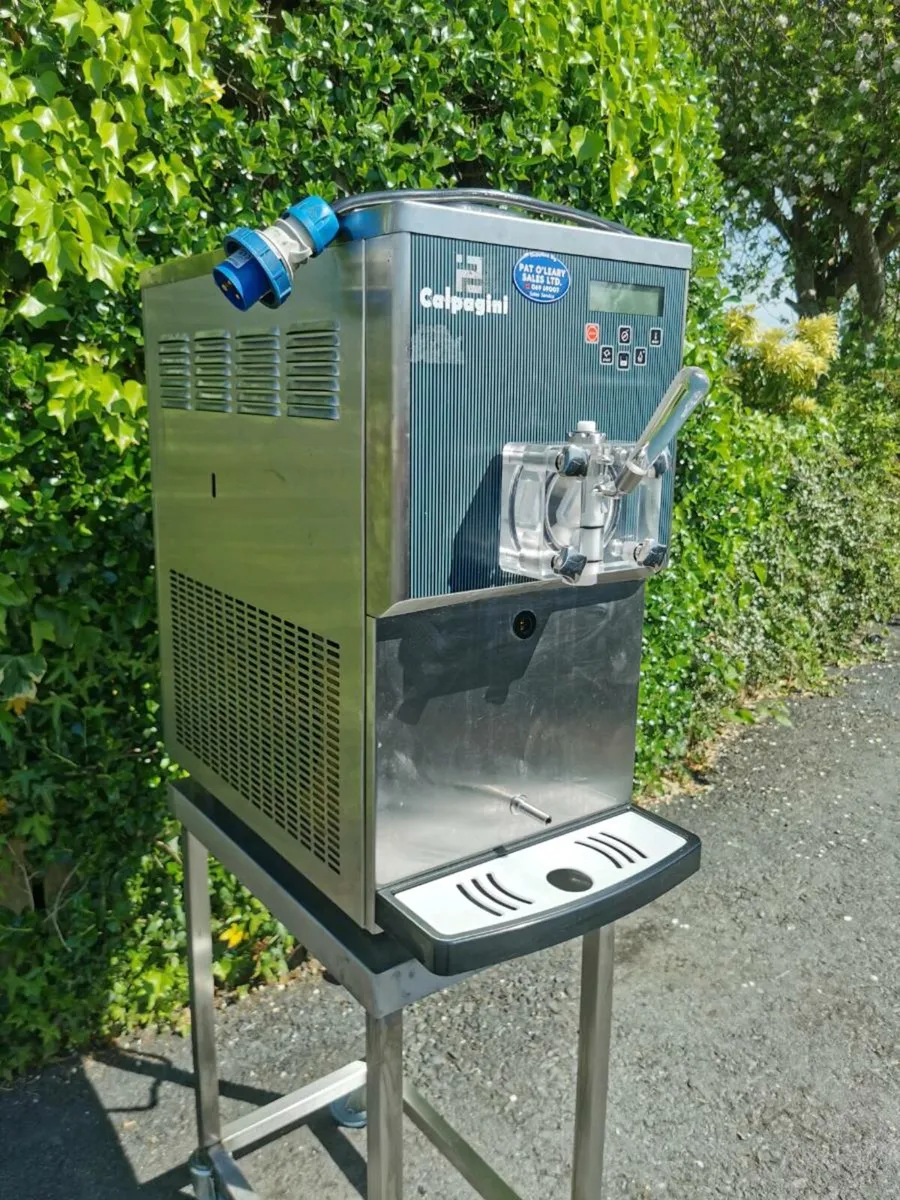 Soft Serve Ice Cream Machine and Stand - Image 2