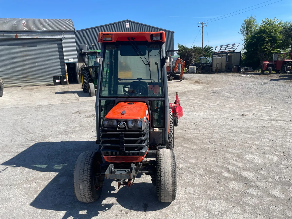 Kubota B2410 Tractor and Mower - Image 3