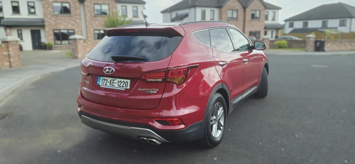 Hyundai Santa Fe 2017 - Image 3