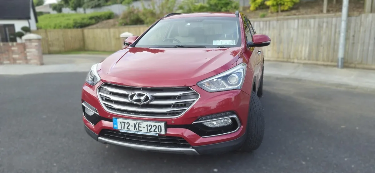 Hyundai Santa Fe 2017 - Image 1