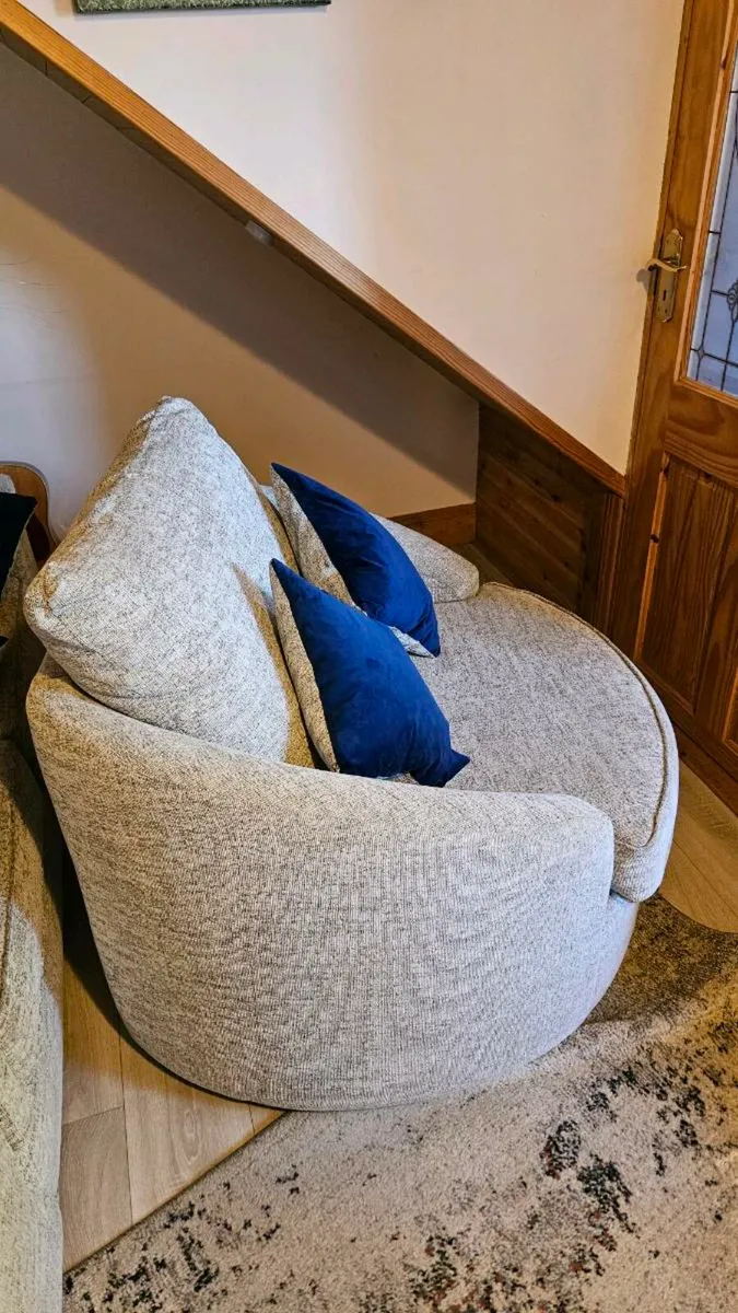 Swivel chair - Image 4