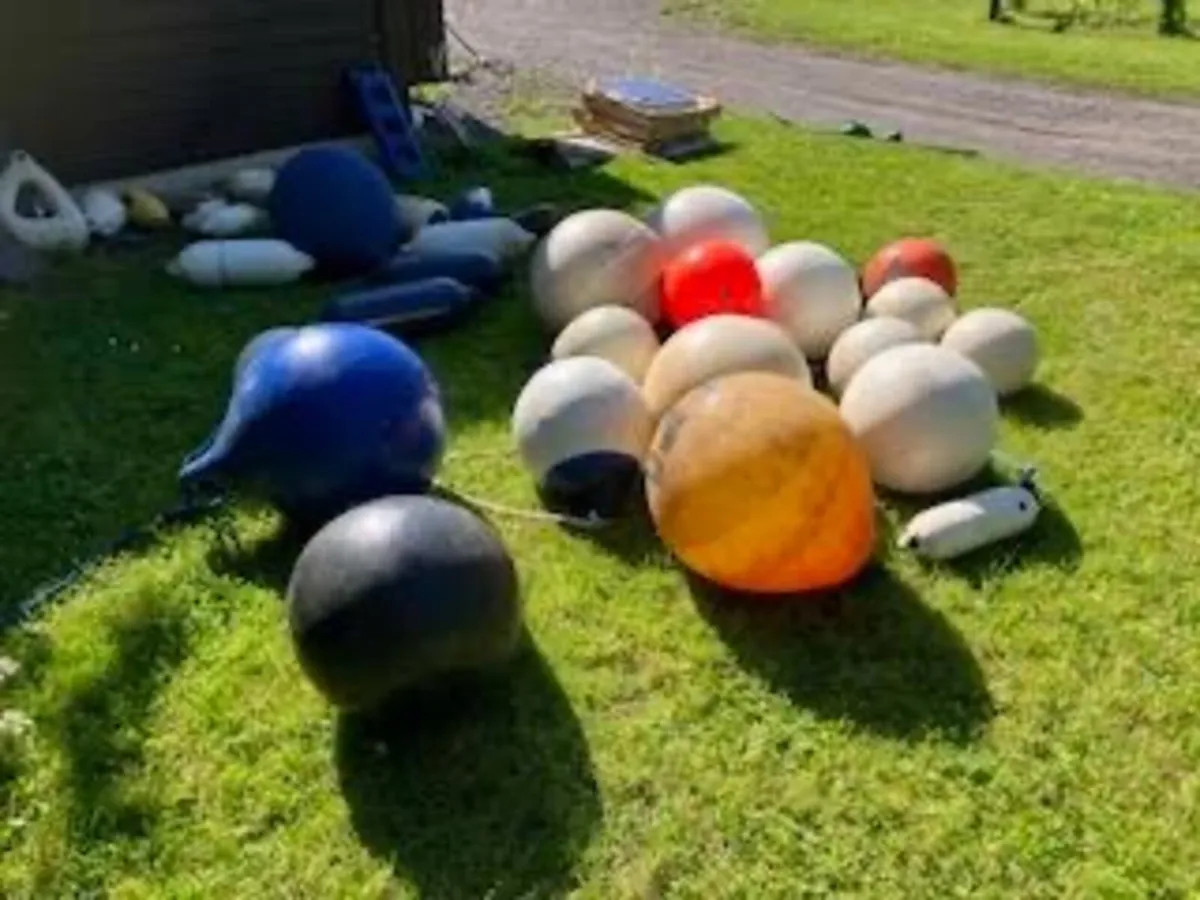 BUOYS MARKER BUOYS MOORING BUOYS VARIOUS SIZES - Image 4