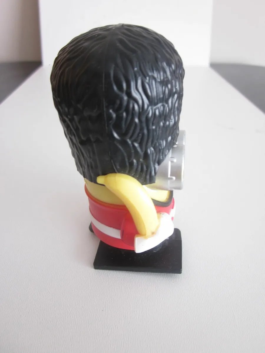 Mc Donald's Happy Meal Toys Royal Guard Minion Fig - Image 4