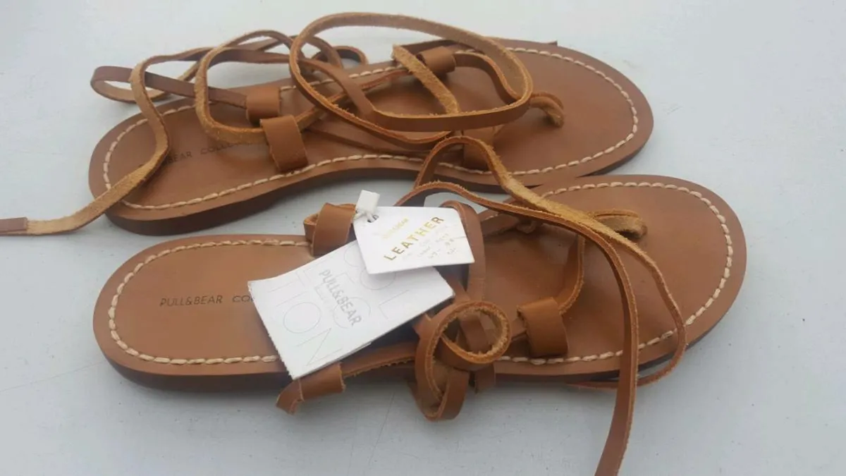 NEW Sandals 4/37 - Image 2