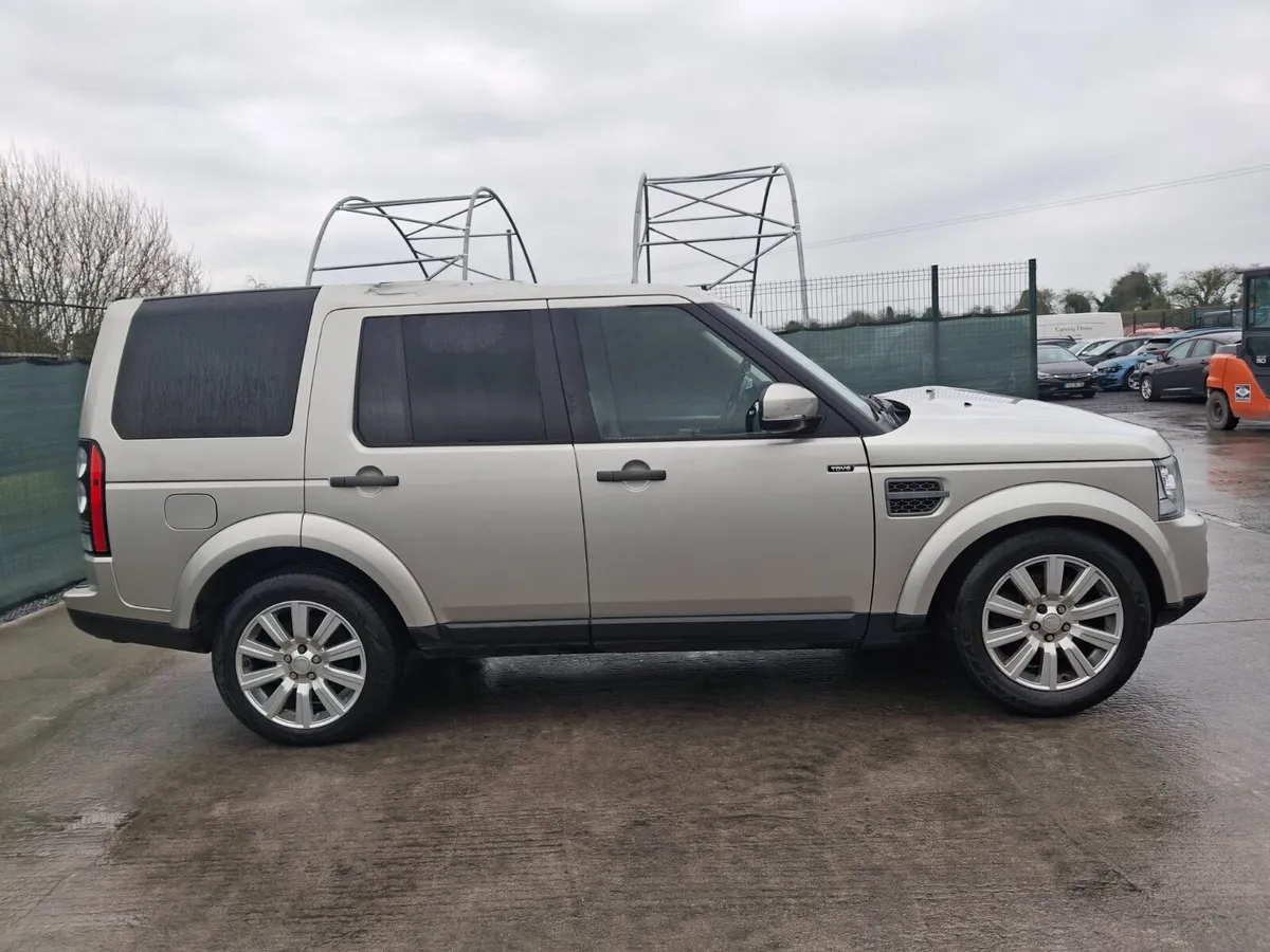 2015 Discovery  Crew Cab  Automatic - Image 3