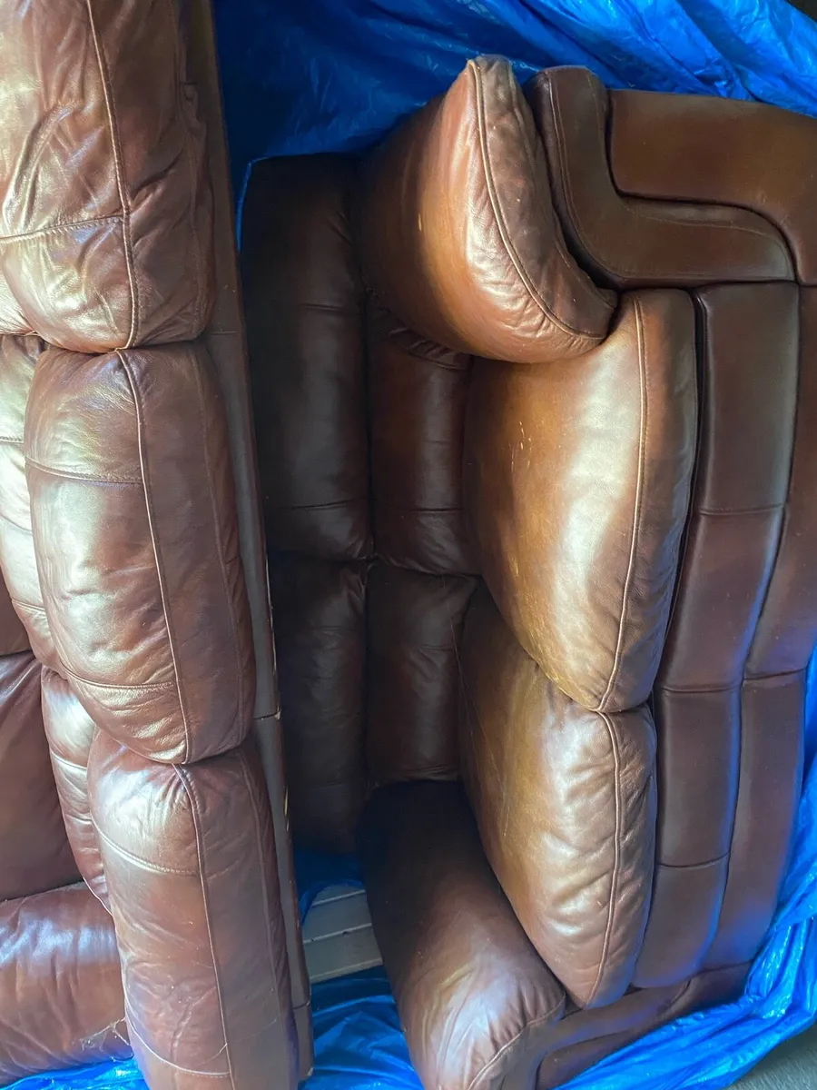 Leather sofa - Image 2