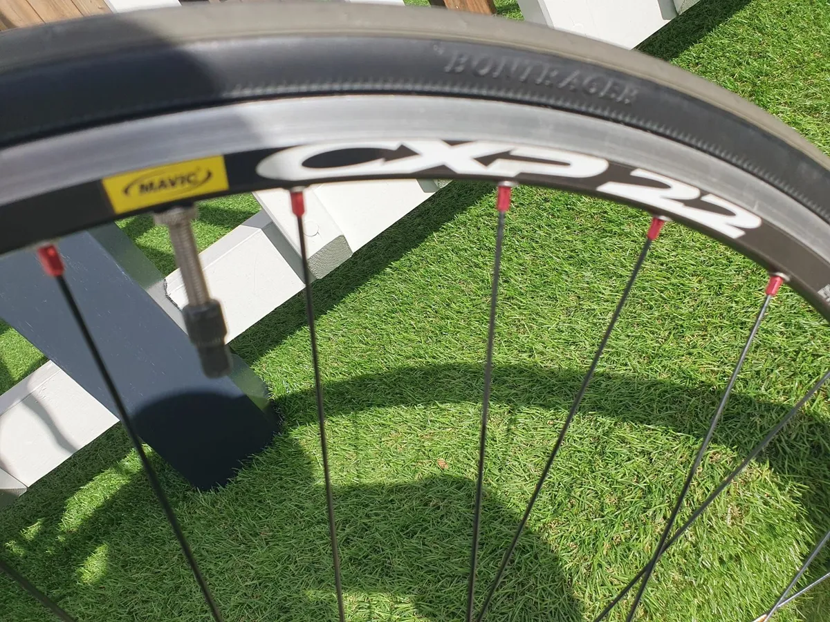 Giant SCR Road Bike - Image 3