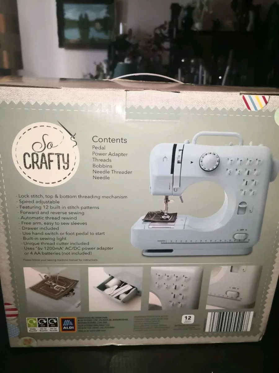 Brand new Midi sewing machine - Image 2
