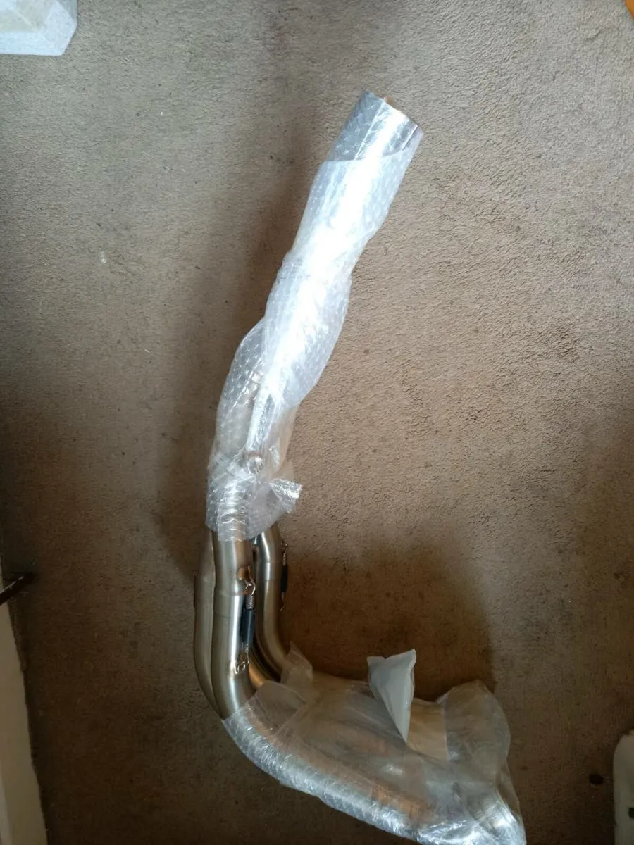 Akrapovic S1000rr exhaust - Image 3
