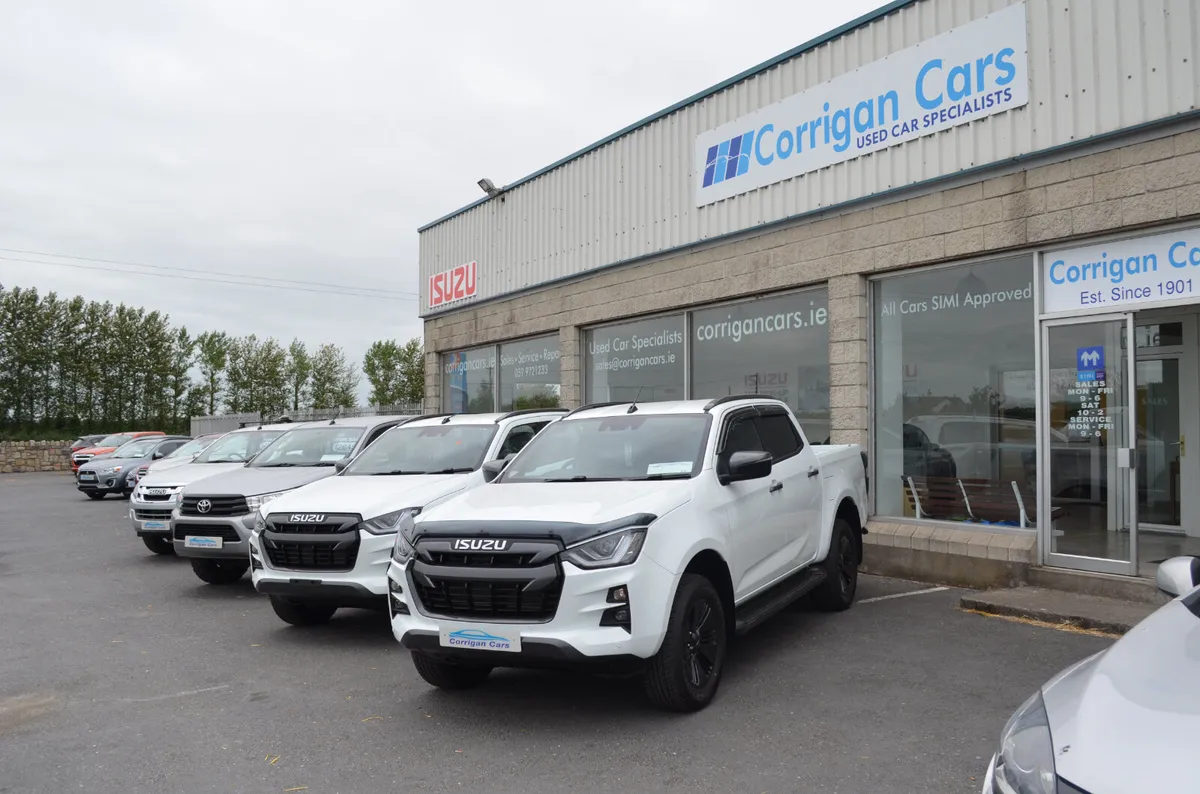 INVINCIBLE X AUTO-LOW MILEAGE-PRICE INCLS VAT - Image 4