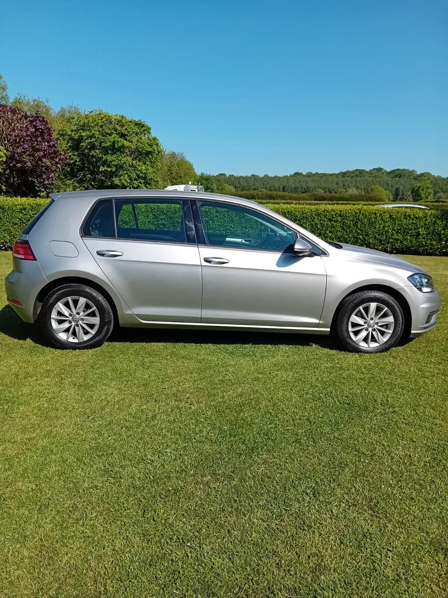 Volkswagen Golf 2019 - Image 2