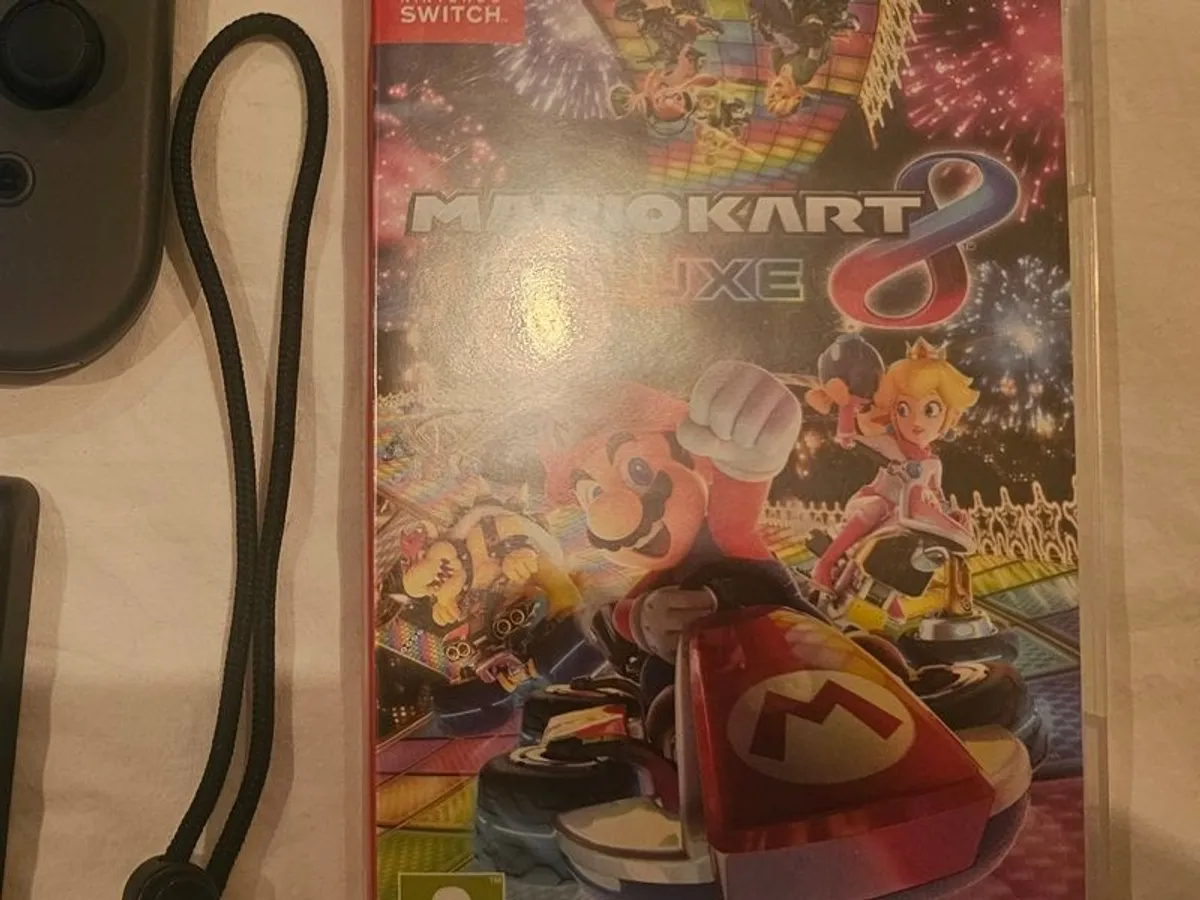 Nintendo Switch - Image 3