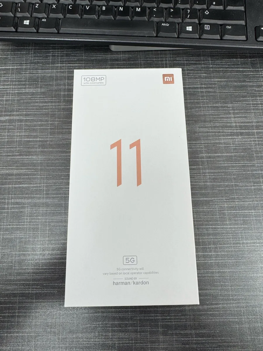 Xiaomi 11 256gb midnight gray. 1 year warranty - Image 1