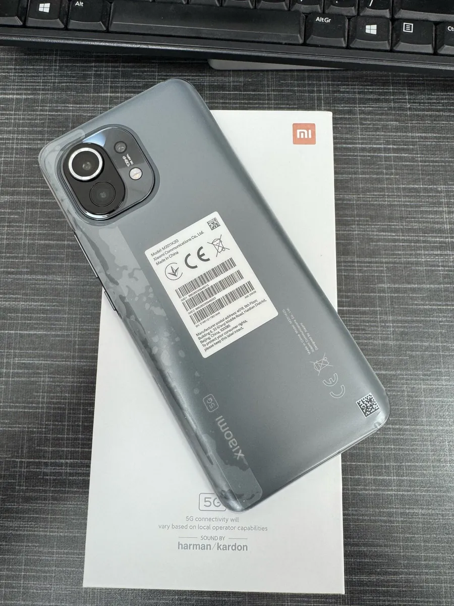 Xiaomi 11 256gb midnight gray. 1 year warranty - Image 2