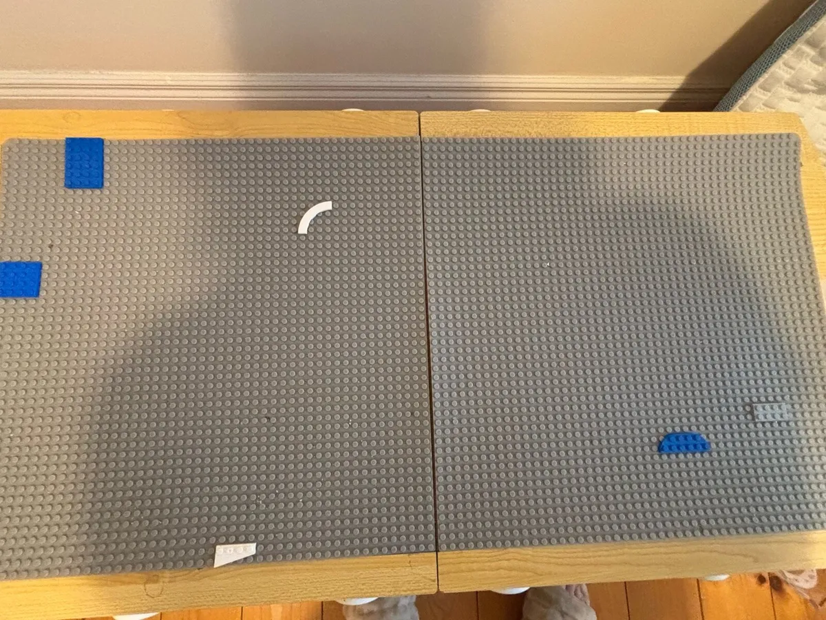 Lego table - Image 2