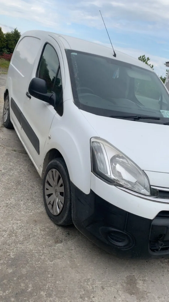 2012 berlingo - Image 3