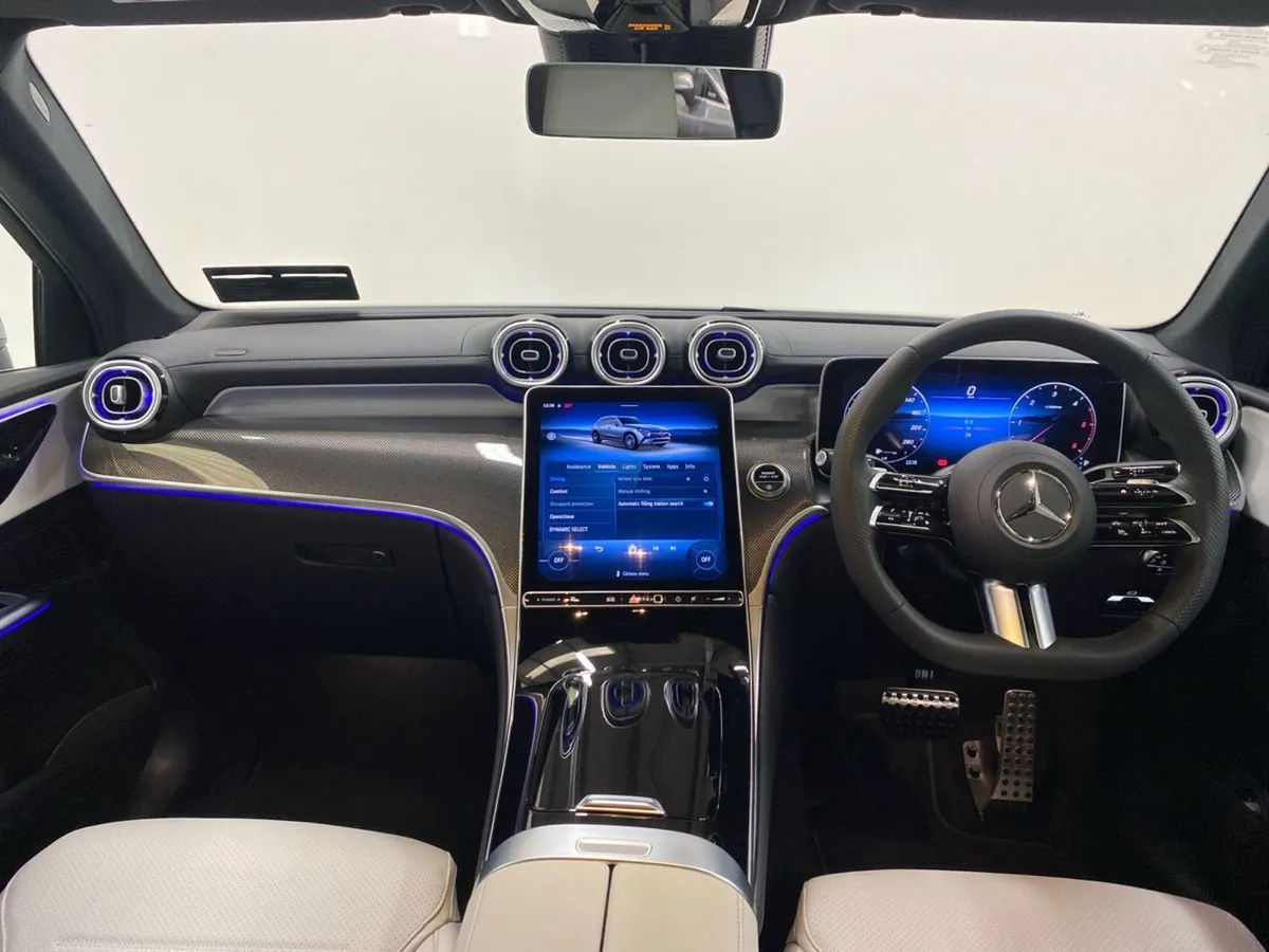 Mercedes-Benz GLC GLC 220D 4matic AMG Line Plus - Image 4
