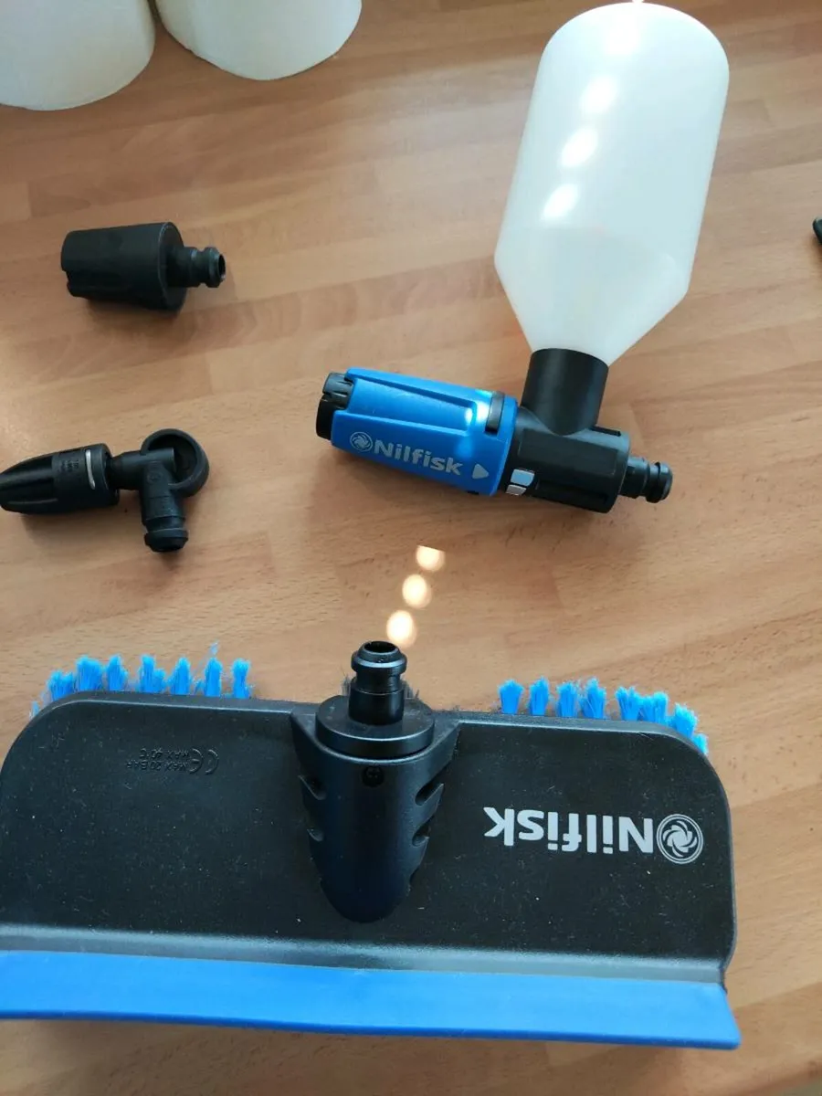 Nilfisk click &, clean car kit - Image 1
