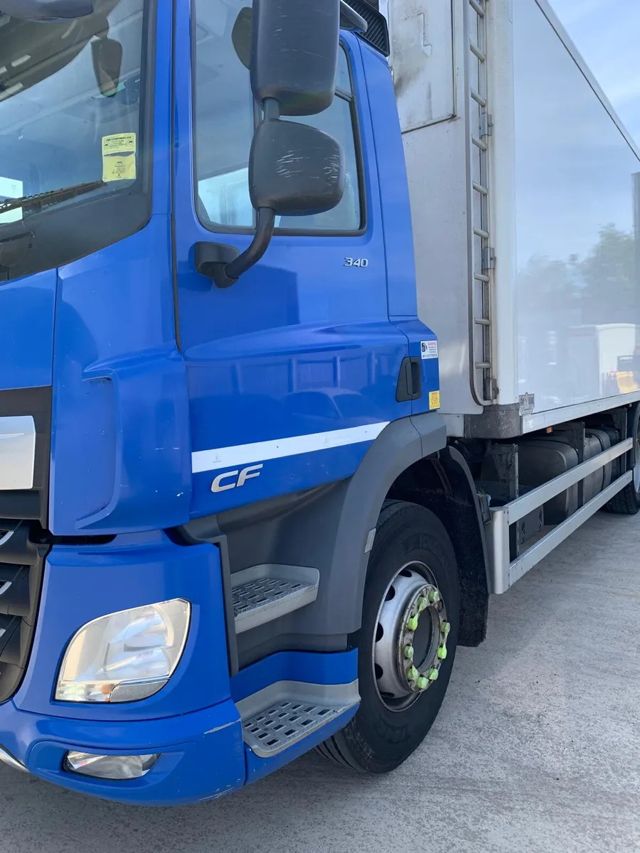 FEBRUARY 2018 DAF CF 340 26 TONNE - Image 2