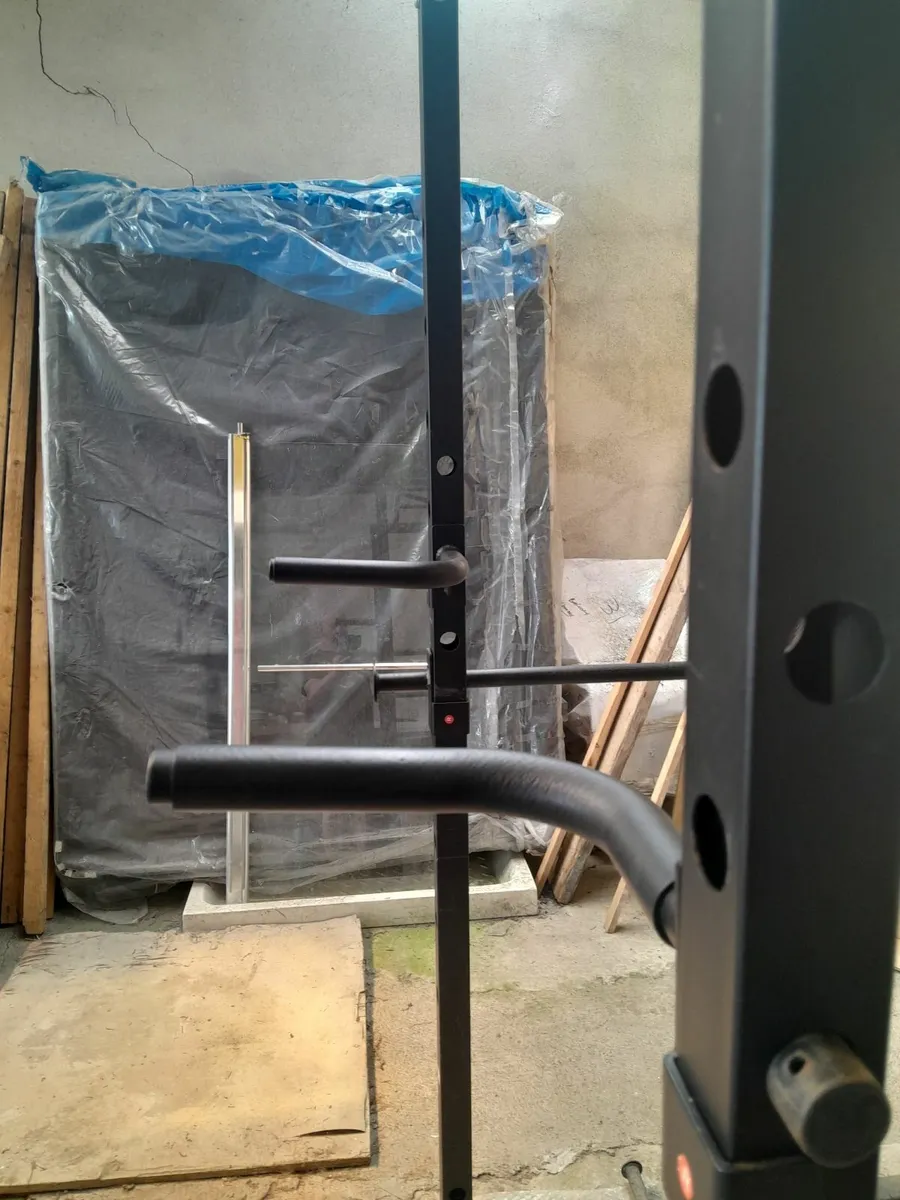 Gym equipment - Image 2
