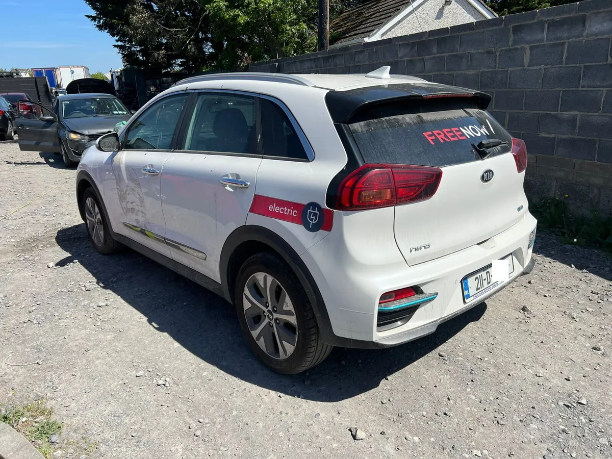 2021 Kia Niro E-NIRO  FULL CAR FOR BREAKING - Image 4