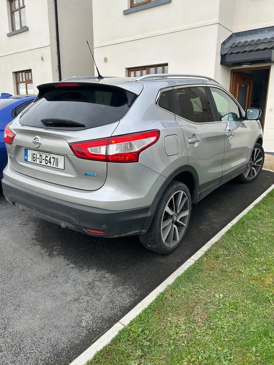 HIGH SPEC 2016 NISSAN QASHQAI TEKNA, RARE! - Image 1