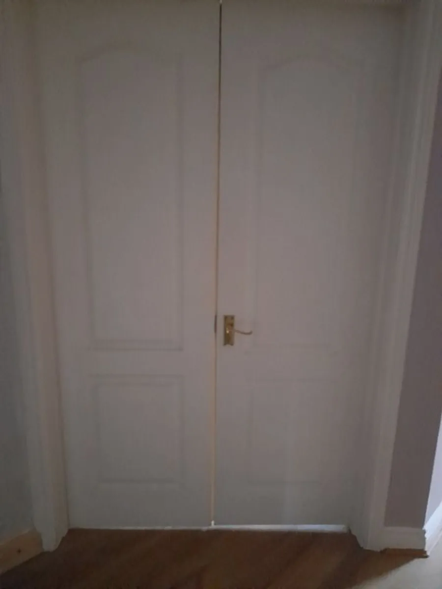 Free doors - Image 1