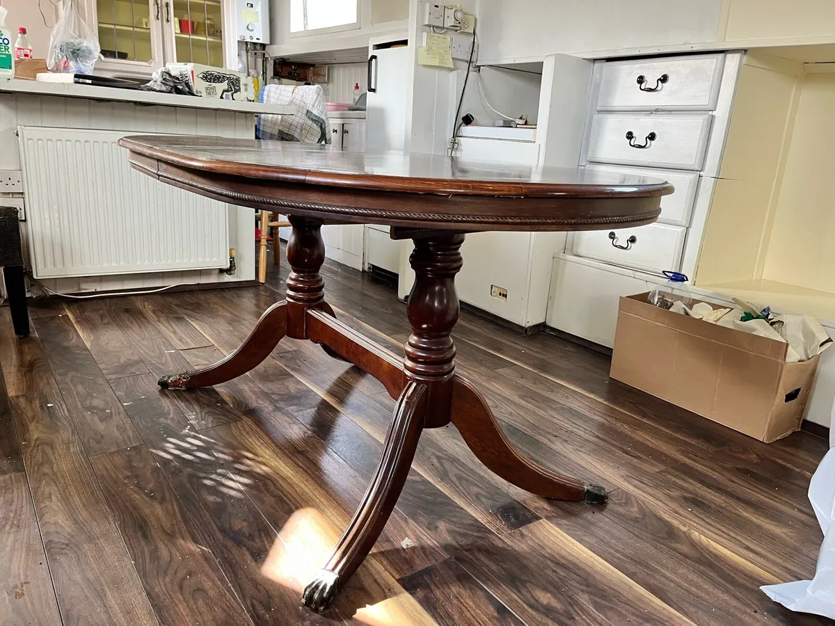 Dining table - Image 4