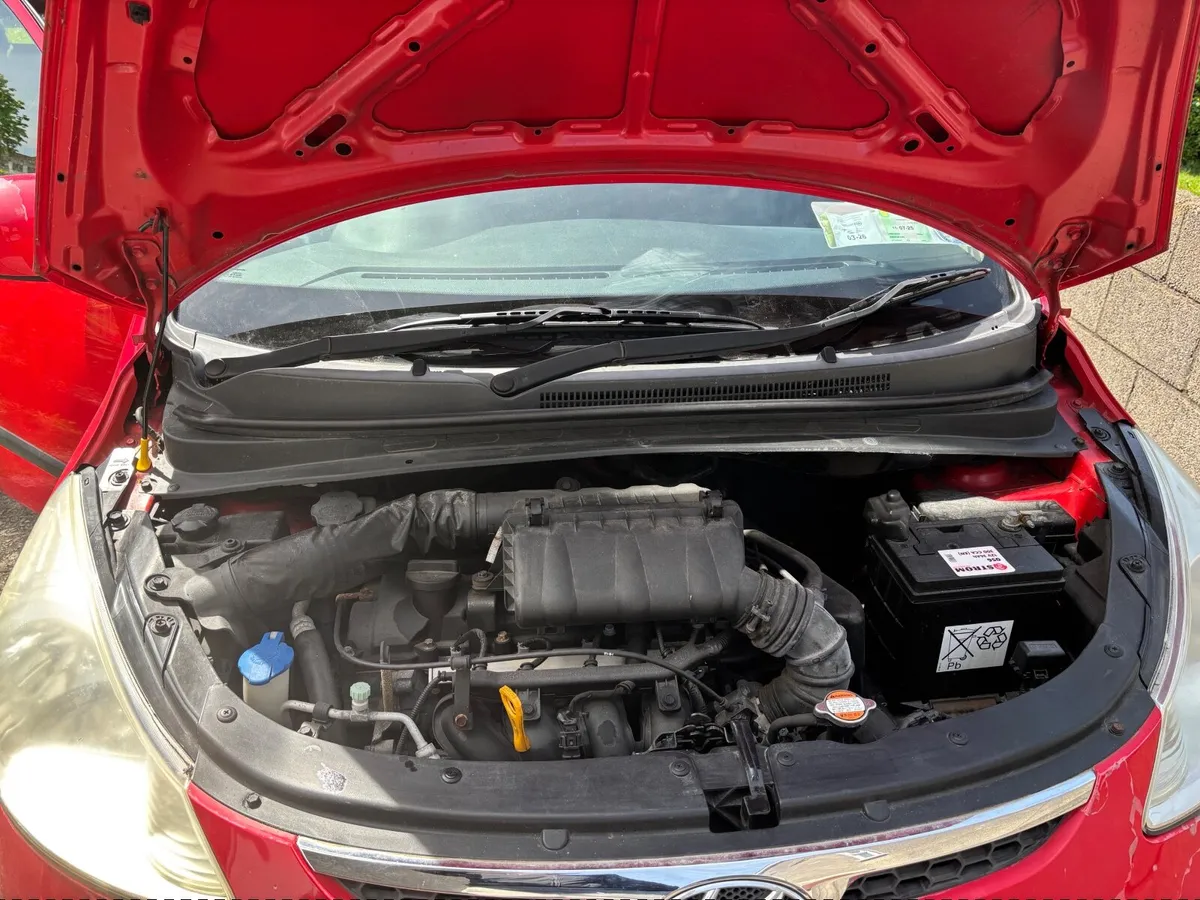 Hyundai i10 2009 - Image 4