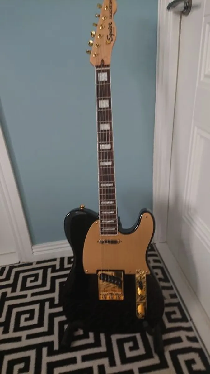Fender Squier Telecaster 40th Anniversary Gold Edition - Image 1