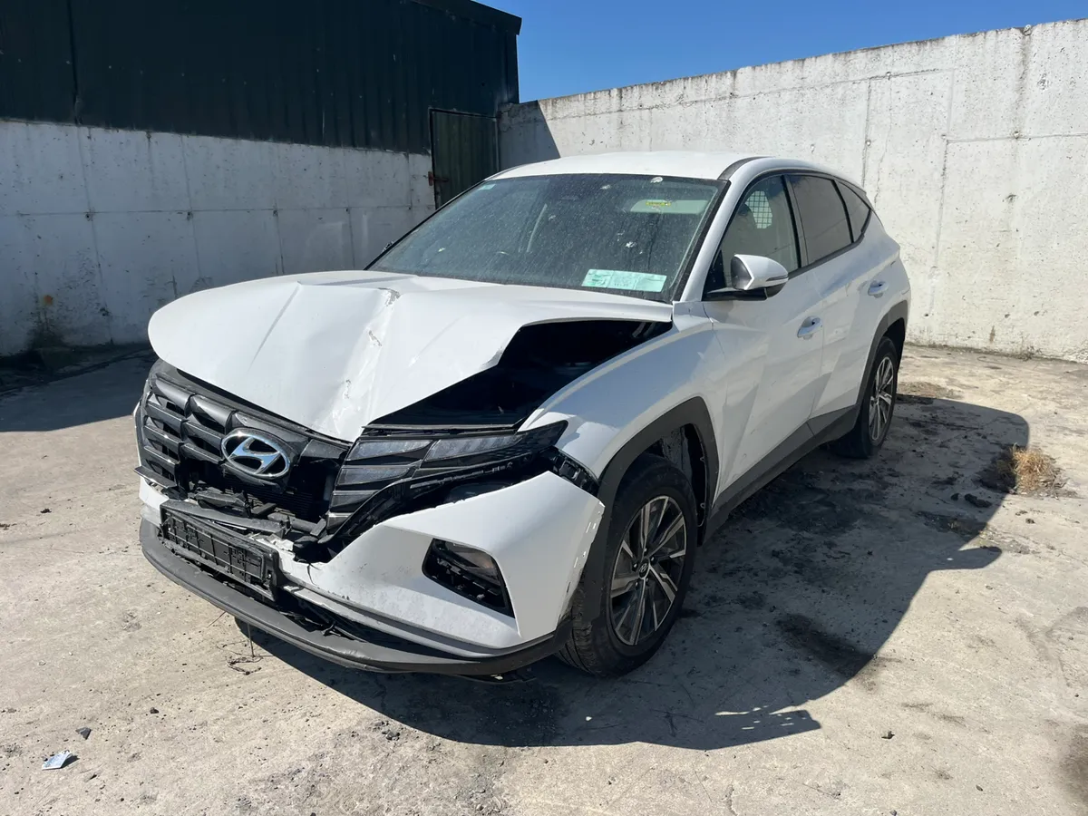 2021, Hyundai Tucson - Image 3