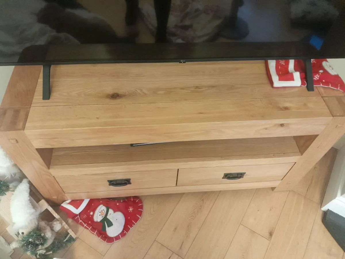 Solid oak tv unit - Image 2