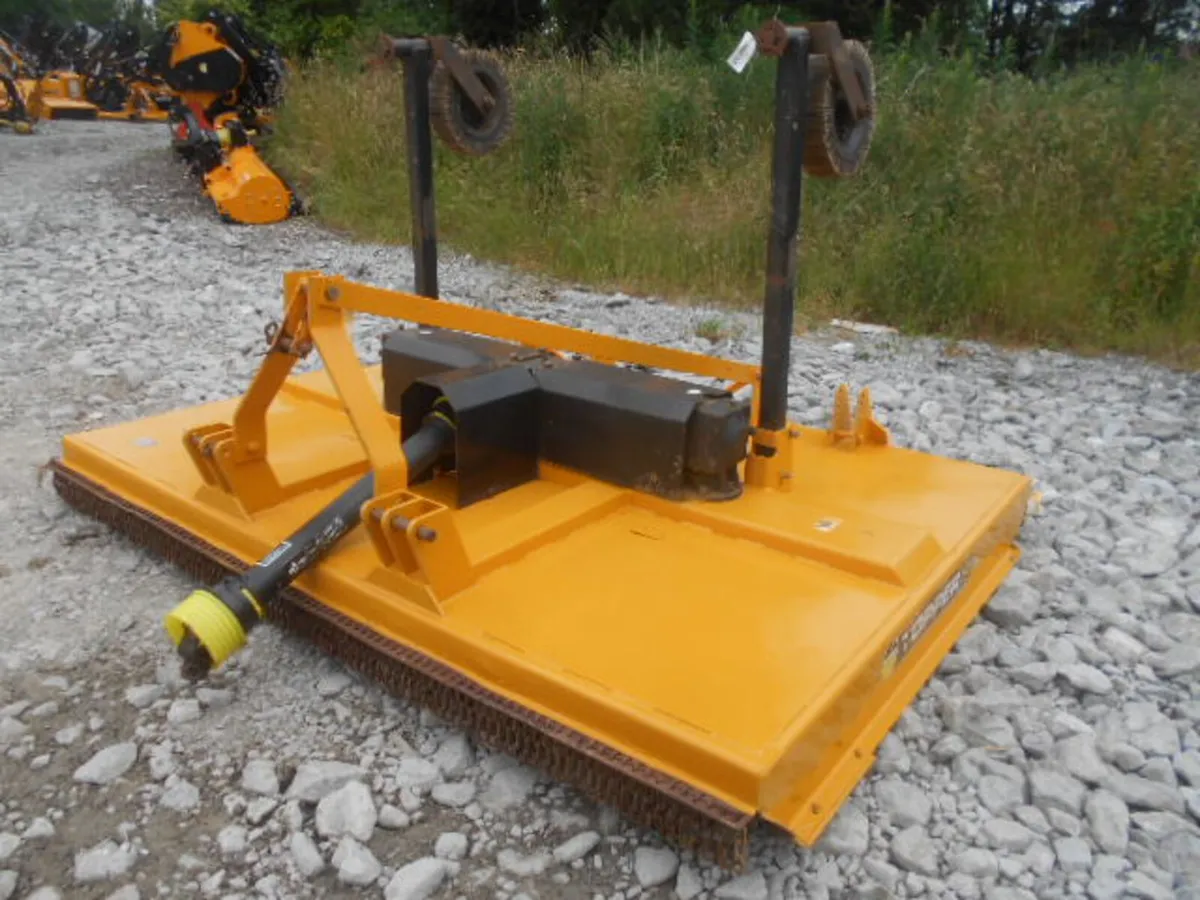 MCCONNEL TOPPER 9, 2014, NEW BLADES - Image 1