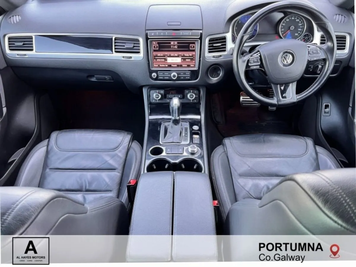 Volkswagen Touareg Automatic R-line  3.0 TDI V6 2 - Image 2