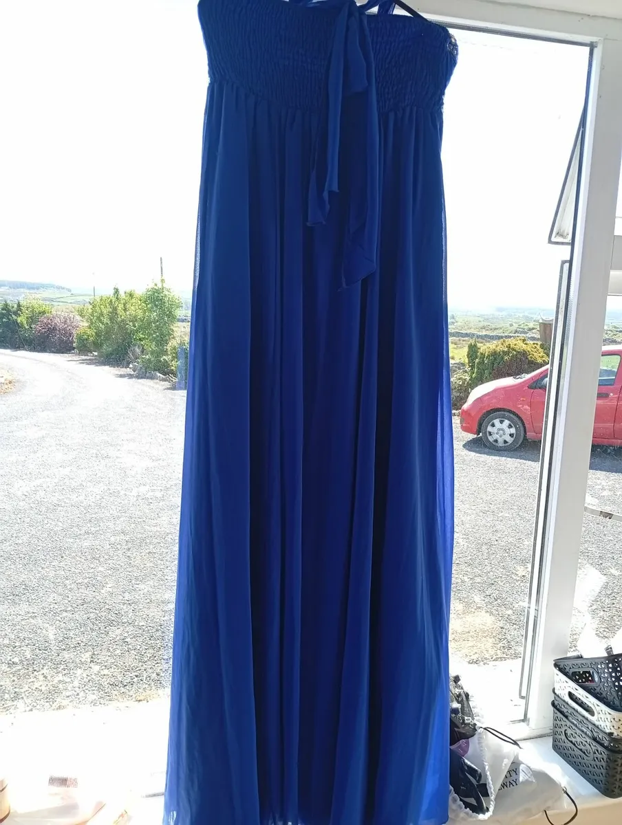 Graduation dress - Image 2