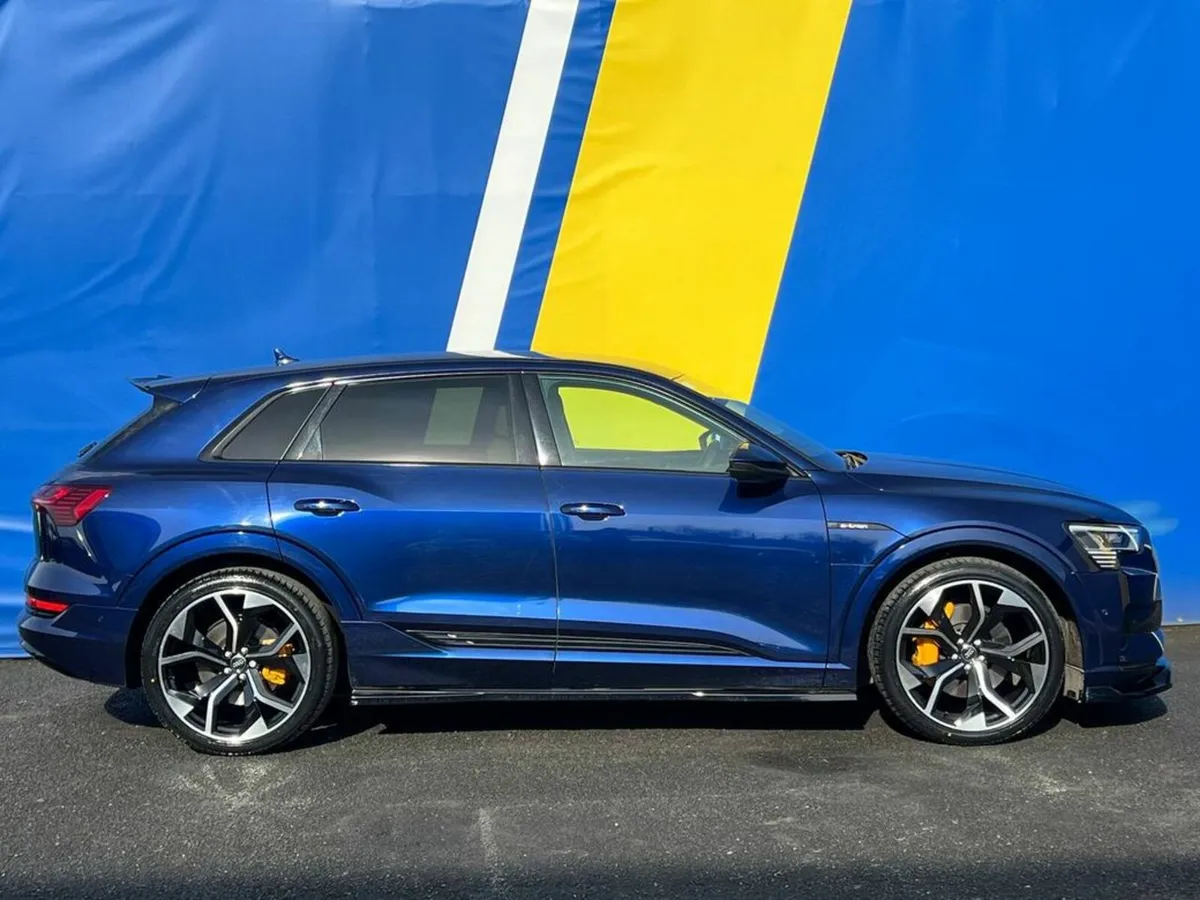 Audi e-tron 55 ADVANCE AUTO // FULL RS-PERFORMANCE - Image 2
