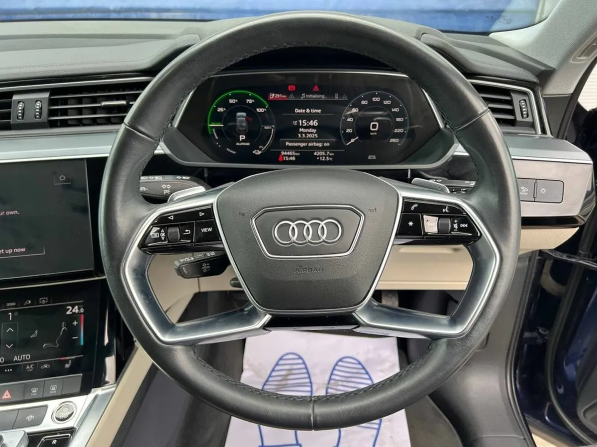 Audi e-tron 55 ADVANCE AUTO // FULL RS-PERFORMANCE - Image 4