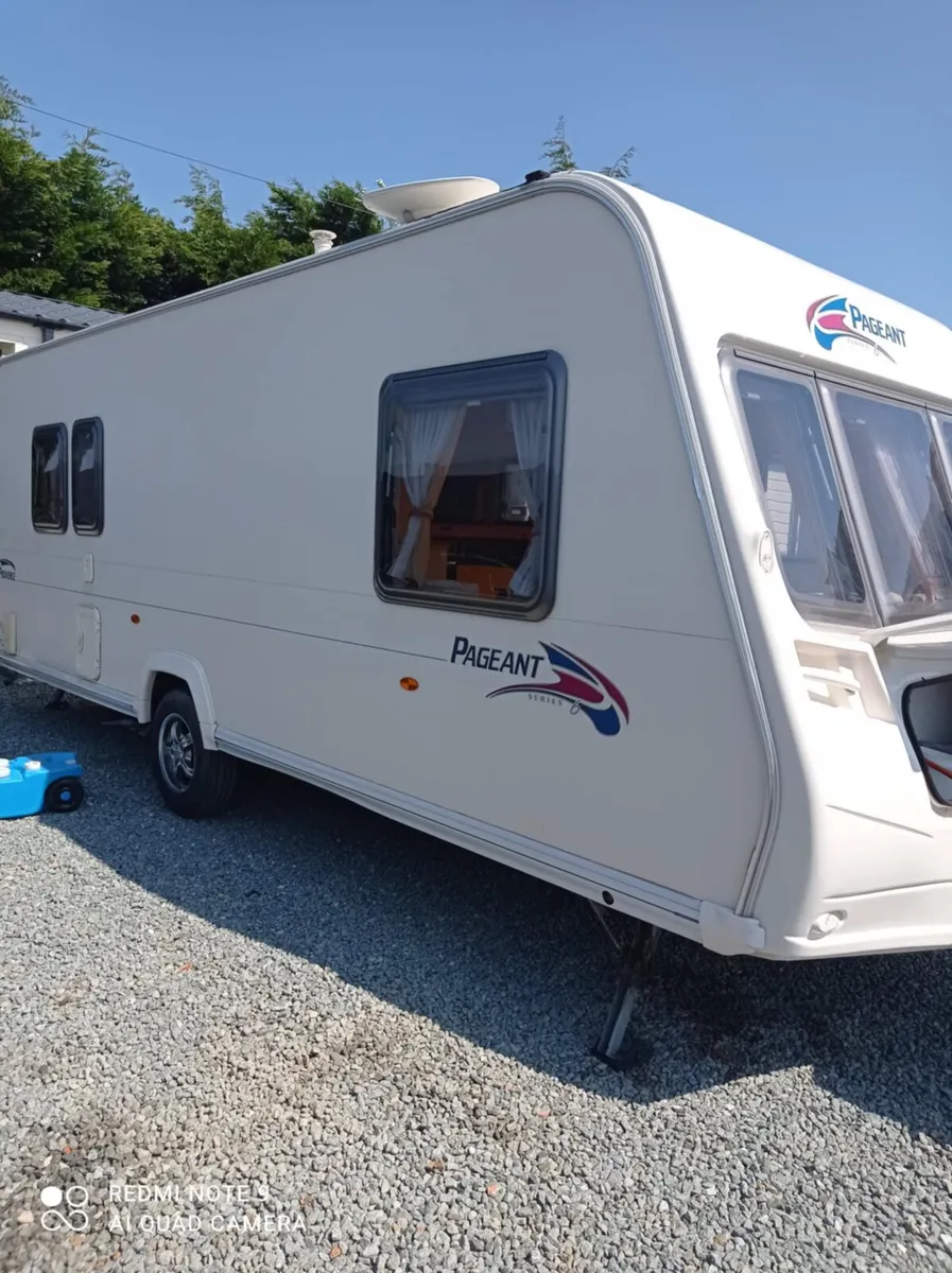 Caravan - Image 1