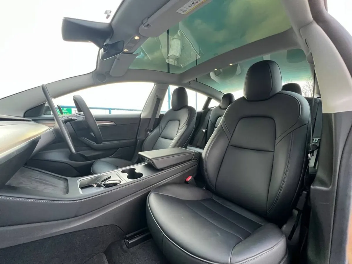Tesla Model 3 LONG RANGE DUAL MOTOR // ALL-WHEEL-D - Image 2