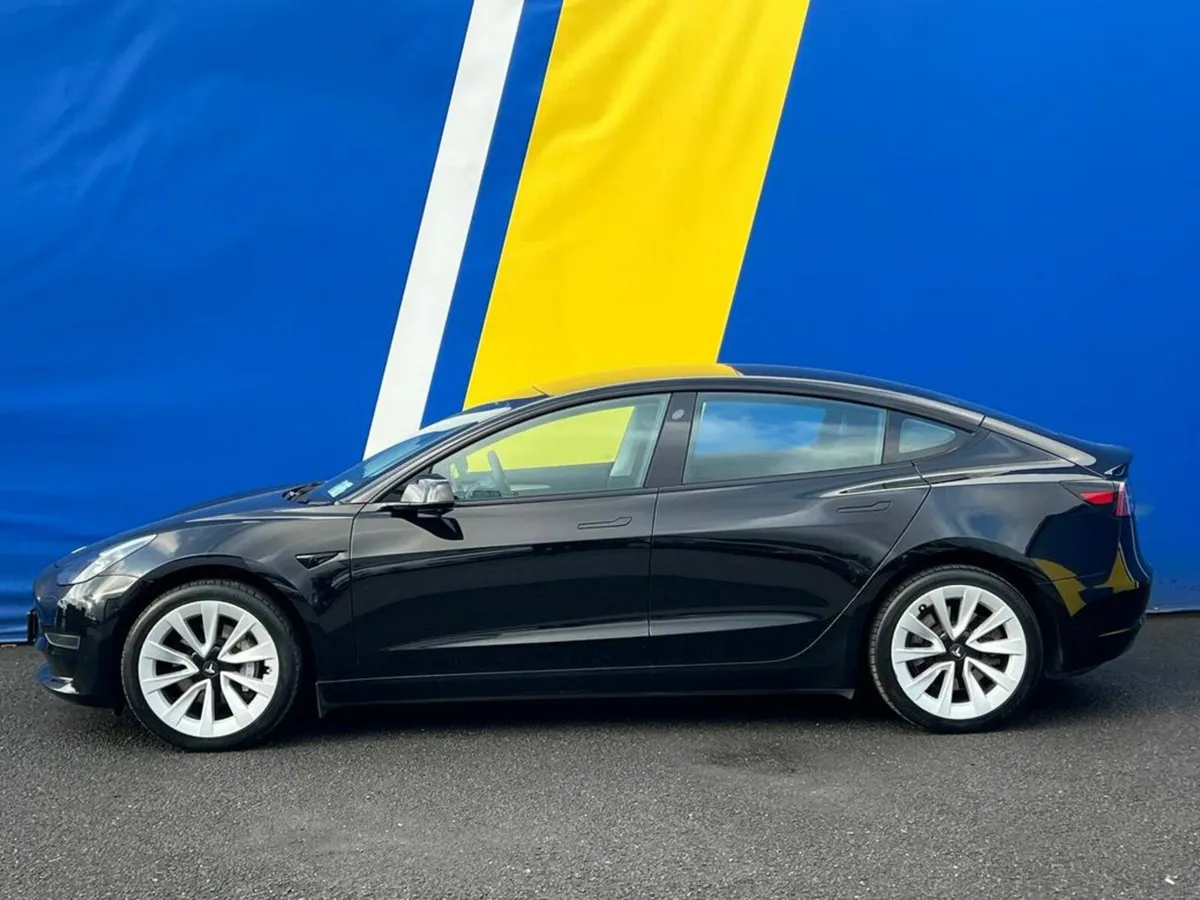 Tesla Model 3 LONG RANGE DUAL MOTOR // ALL-WHEEL-D - Image 4