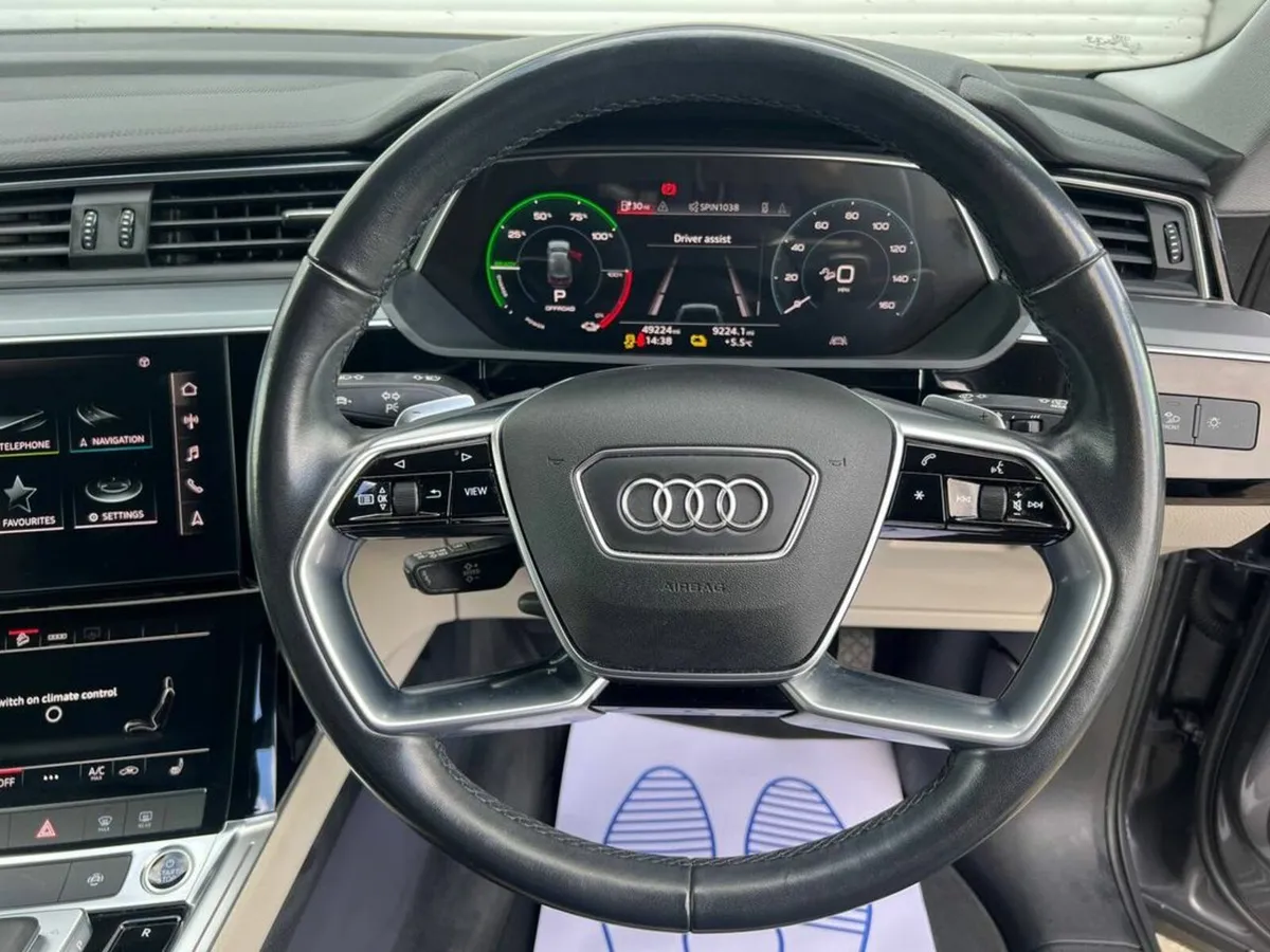 Audi e-tron 50 QUATTRO // BANG & OLUFSEN // 22" RS - Image 4