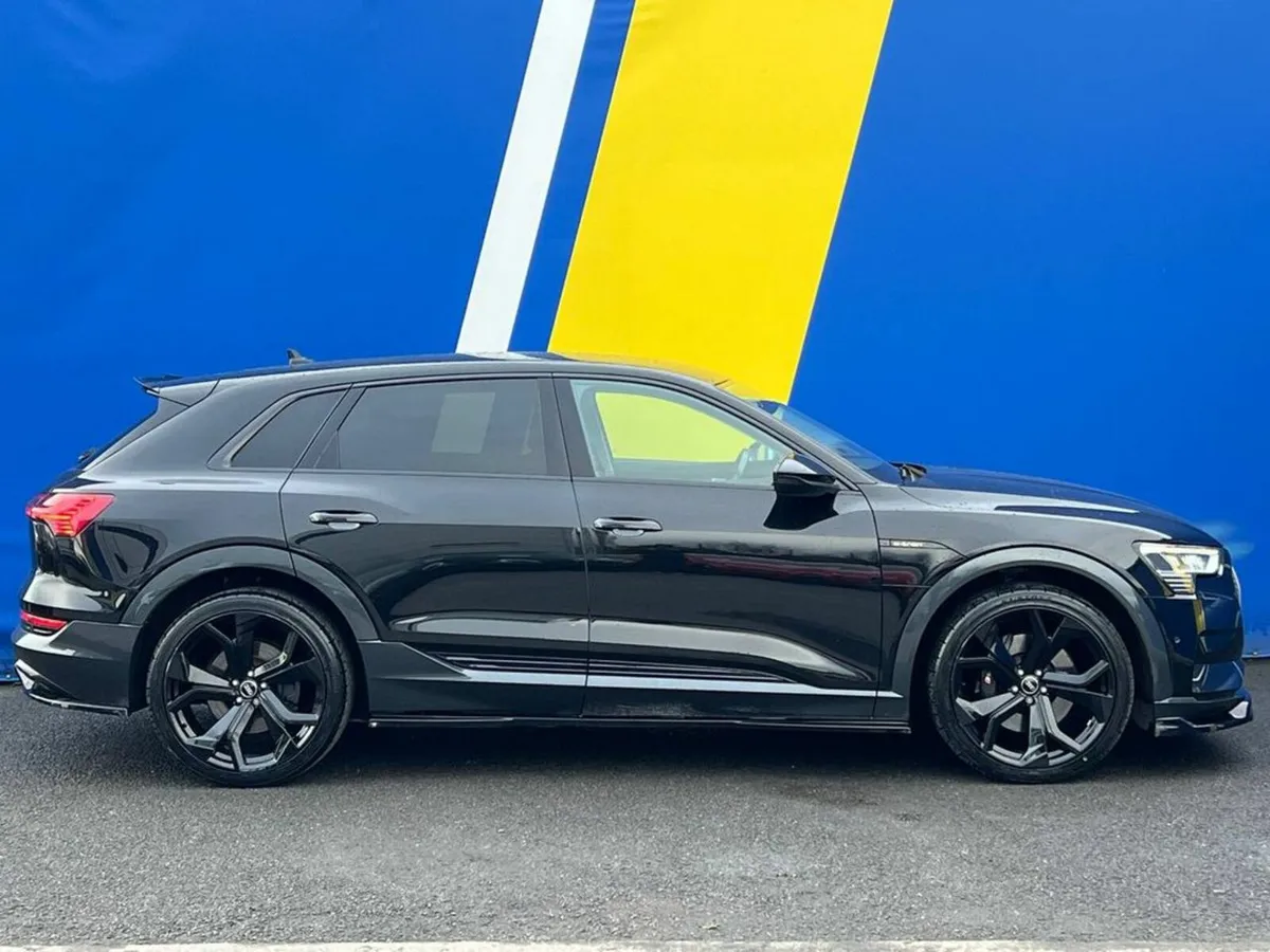 Audi e-tron 50 QUATTRO AUTO // BLACK STYLING PACK - Image 2