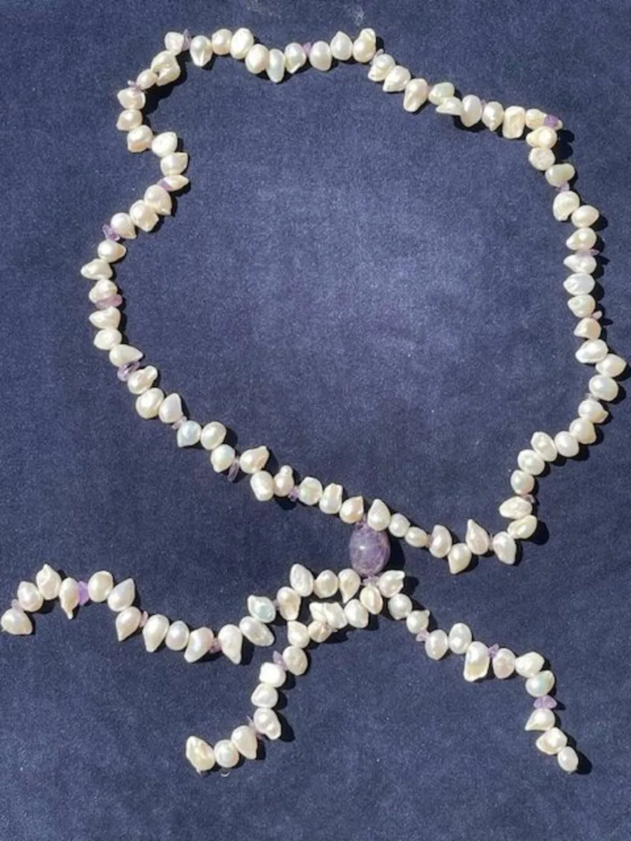 Pearl necklace - Image 1
