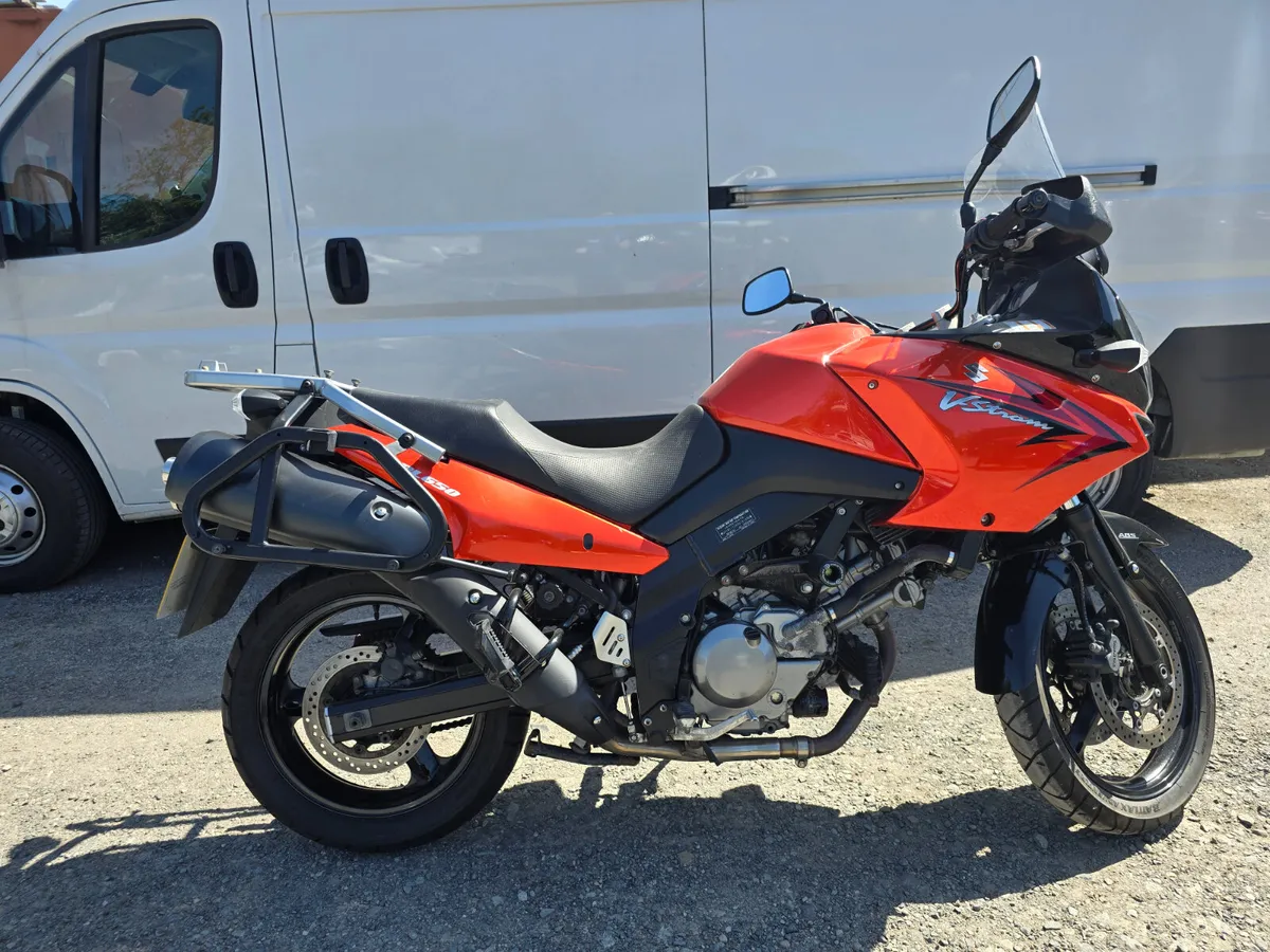 2012 SUZUKI DL650 VSTROM MOTO4U - Image 1