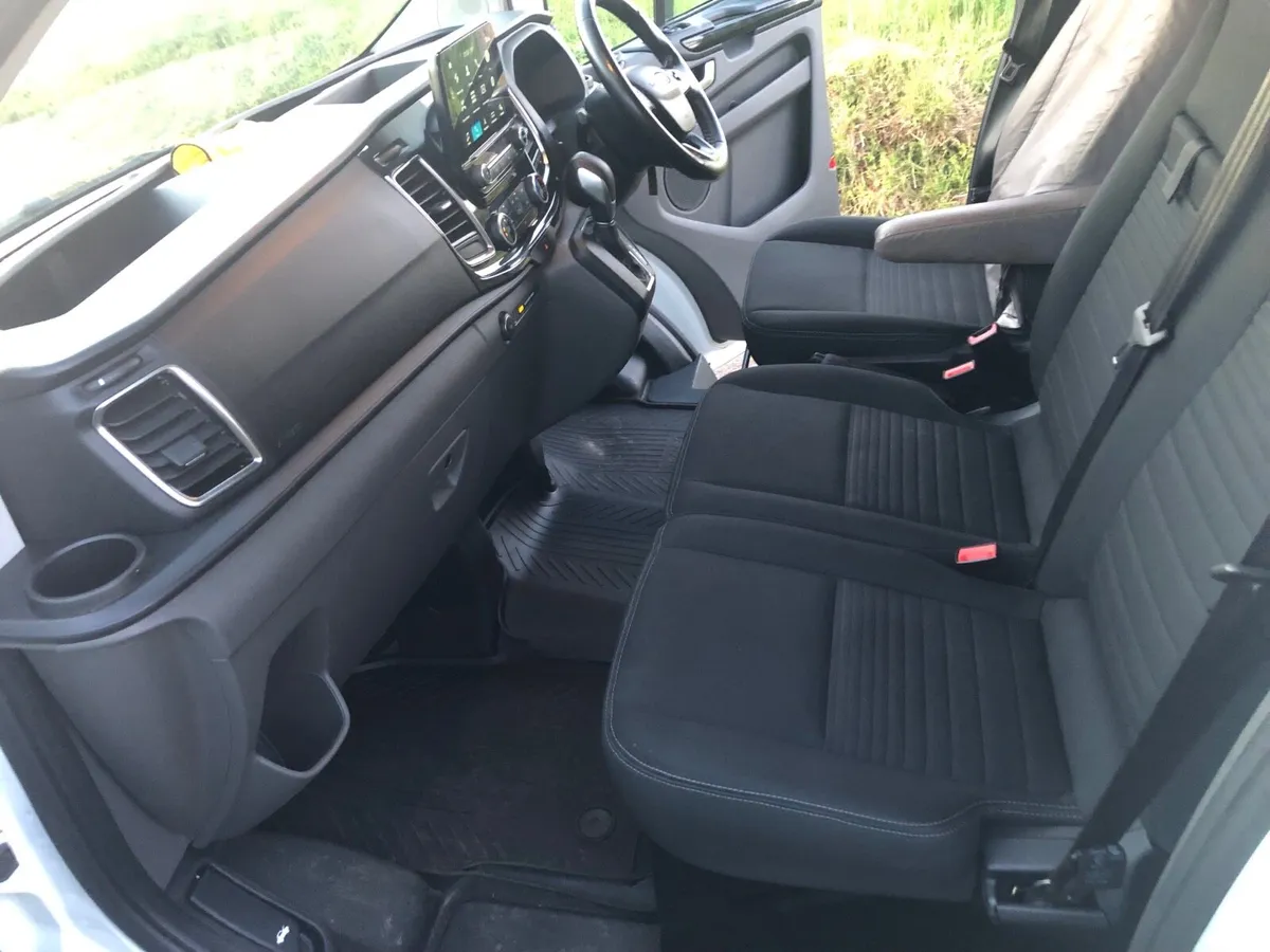 Ford transit custom limited auto - Image 3