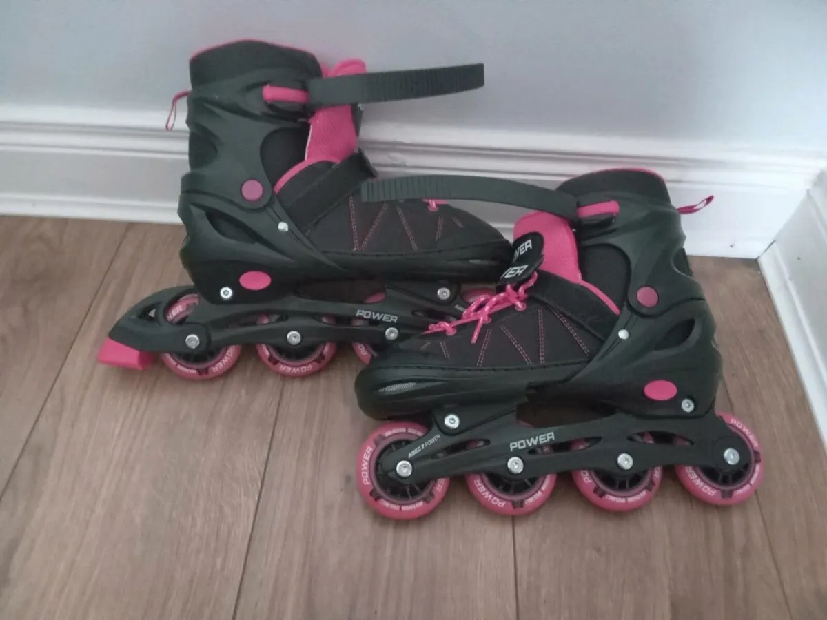 Roller blades - Image 1