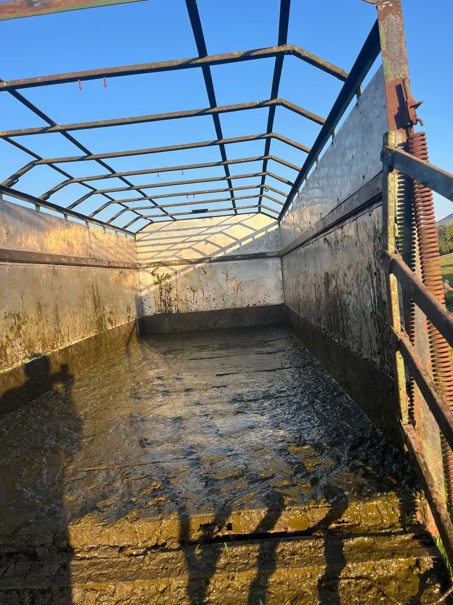Cattle trailer - Image 3
